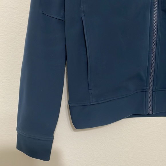 LULULEMON Men’s navy Soujourn Full Zip Jacket Size Small - Picture 2 of 7